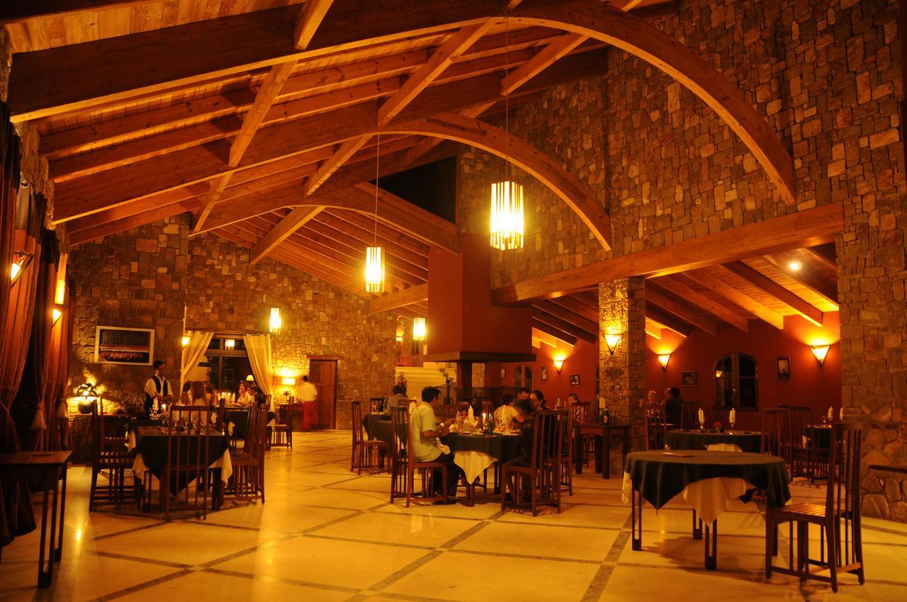 Le Jardin Du Roy Hotel Ranohira Kültér fotó