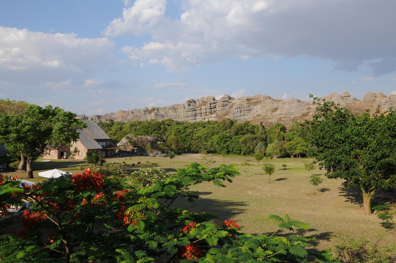 Le Jardin Du Roy Hotel Ranohira Kültér fotó