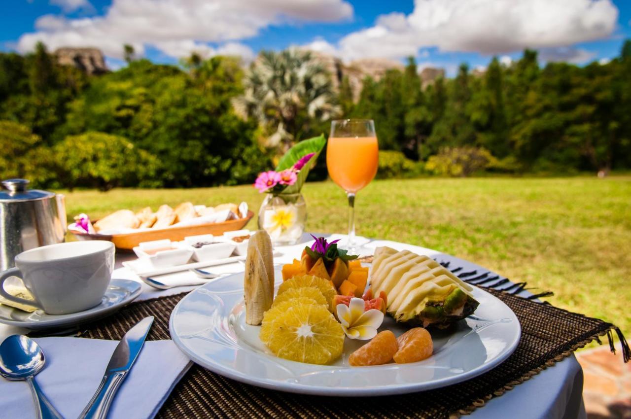 Le Jardin Du Roy Hotel Ranohira Kültér fotó